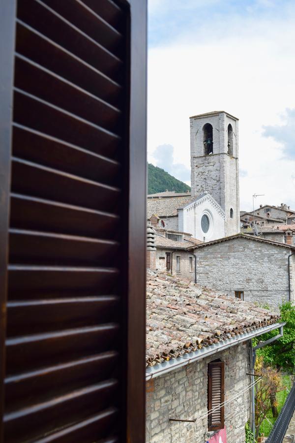 Bed and Breakfast Residenza Le Logge Губбио Экстерьер фото